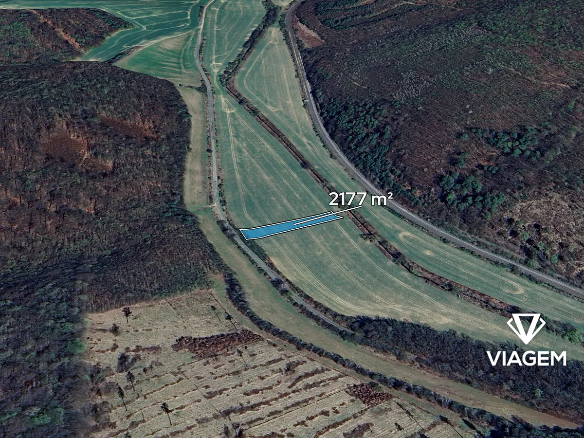 Prodej pole 2177 m²